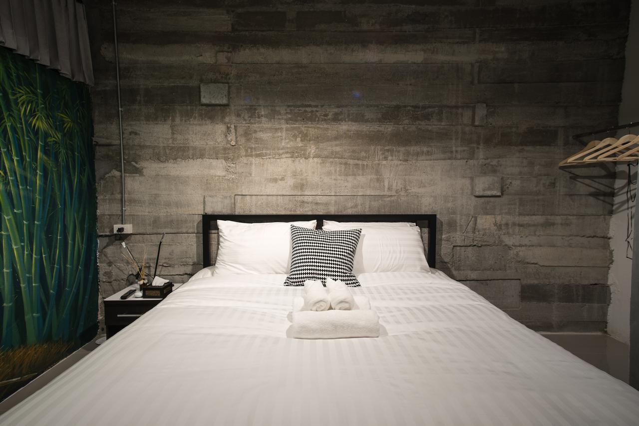 Zen Hostel Chiangmai Chiang Mai Bagian luar foto