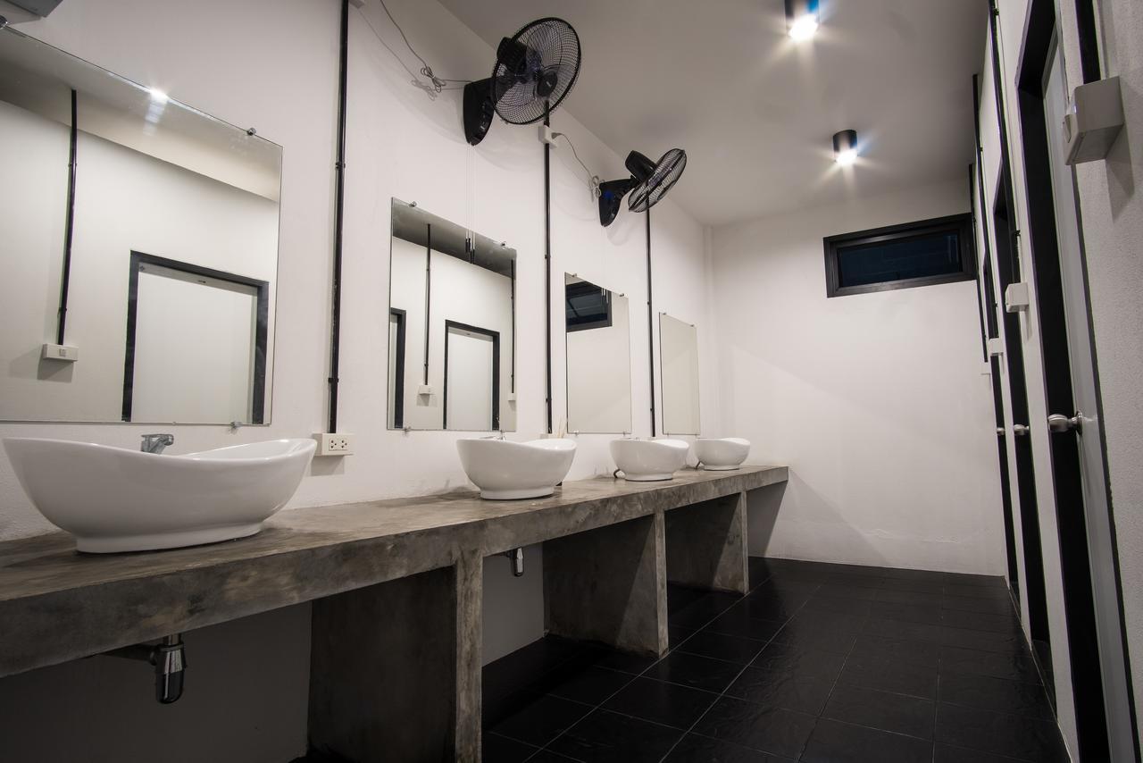 Zen Hostel Chiangmai Chiang Mai Bagian luar foto