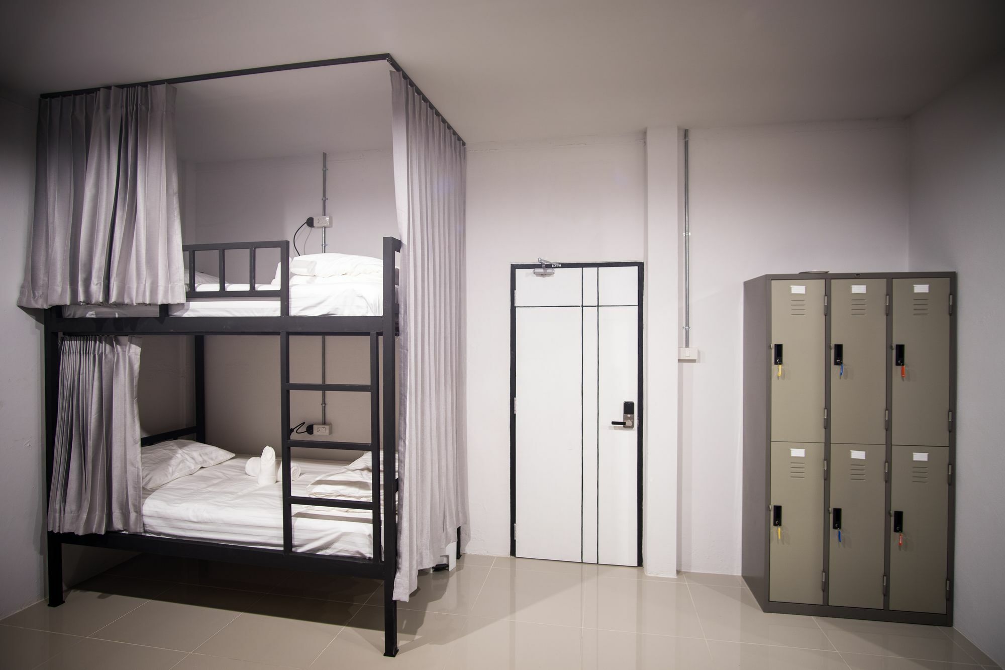 Zen Hostel Chiangmai Chiang Mai Bagian luar foto